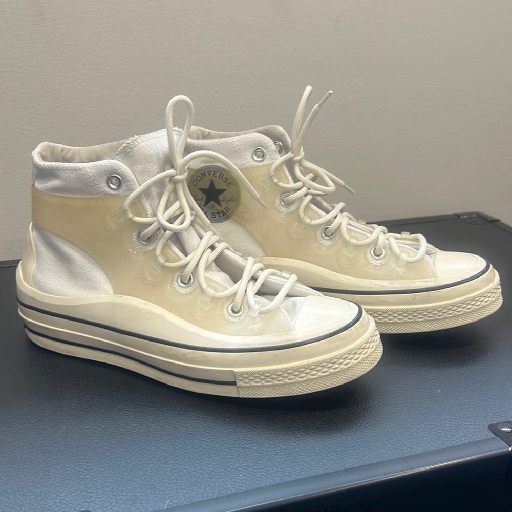 Converse - white and off white